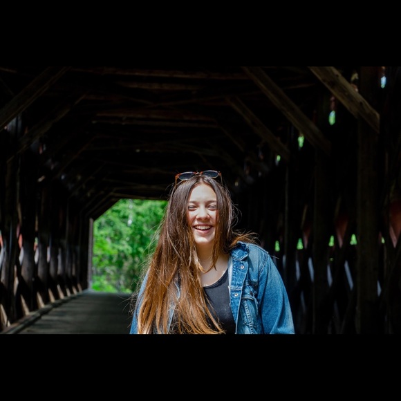 Meet your Posher, Riley - Picture 1 of 1